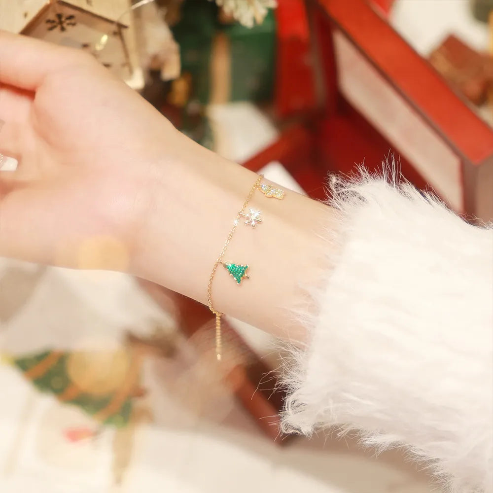 Christmas Charm Bracelet in 925 Sterling Silver with Christmas Tree and Gingerbread Man Motifs
