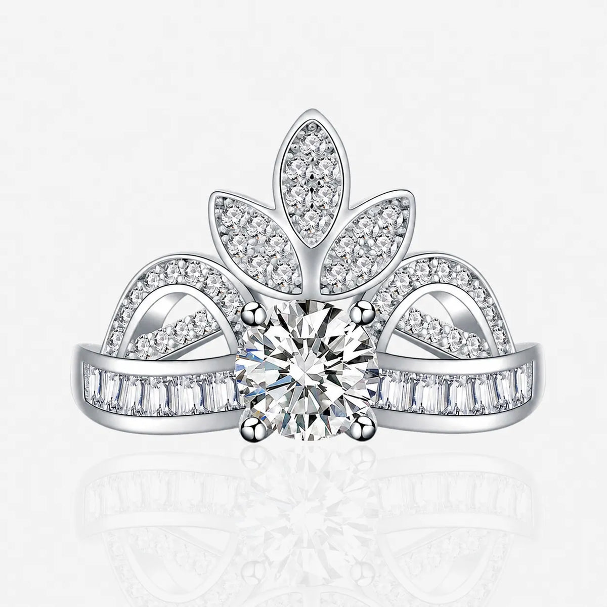 Crown Ring 925 Sterling Silver Cubic Zirconia Three Leaf Top Detail Main image