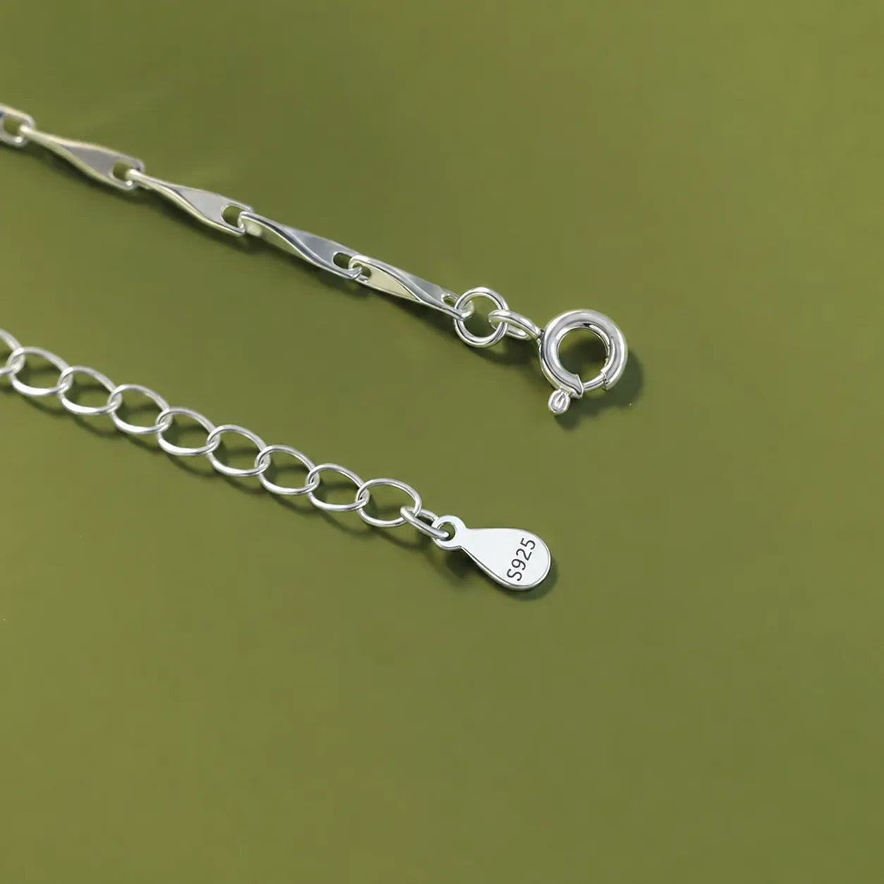 Jasmine Flower Bracelet in 925 Sterling Silver with a Branch Centerpiece and Two Cubic Zirconia Stones